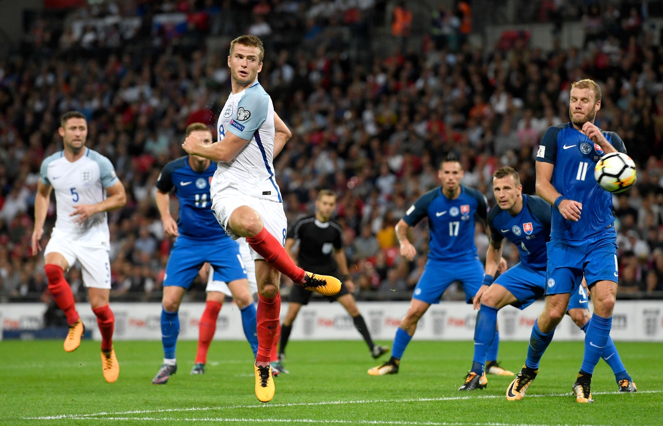 临重重困难 临重重困难