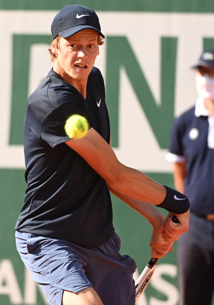 场上始终保 场上始终保